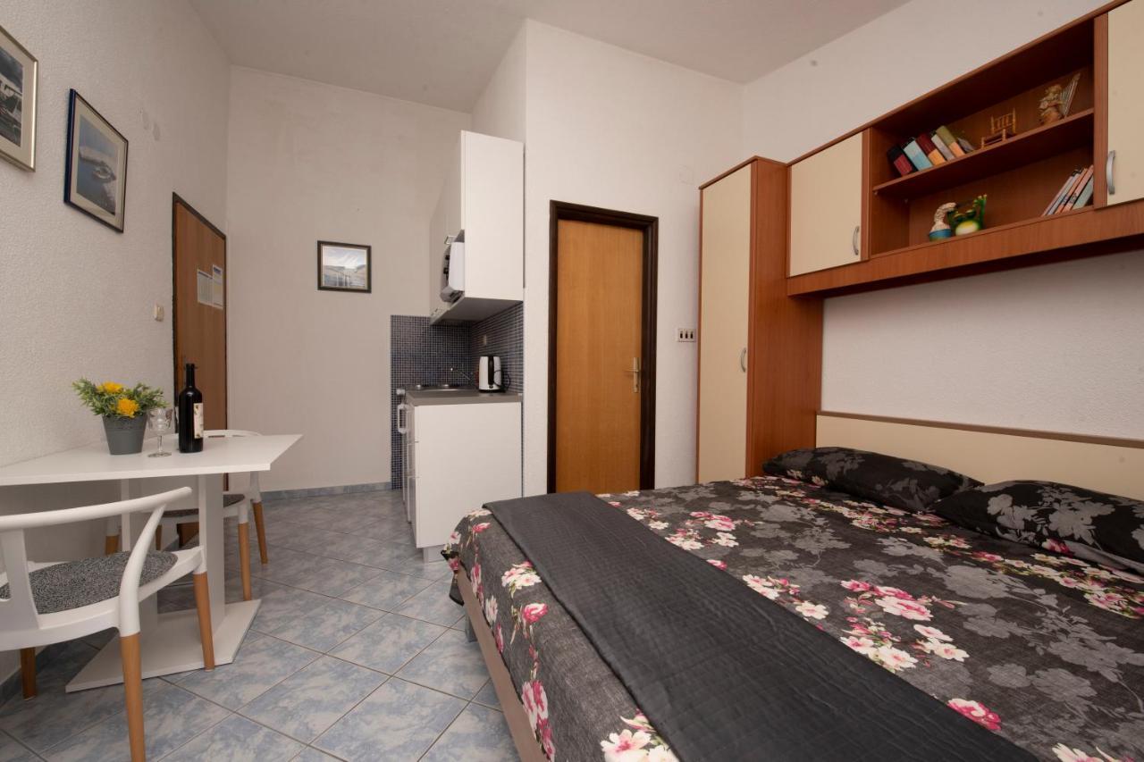 Apartments Bevanda Podstrana Exterior foto